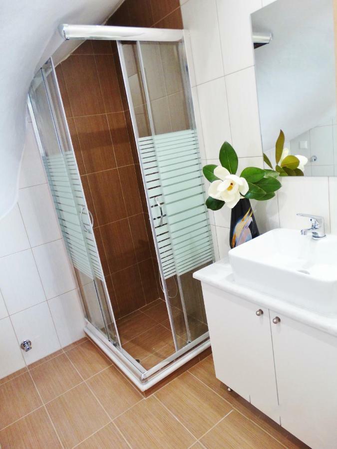 Ismini Cozy Rooms Kavála Exterior photo